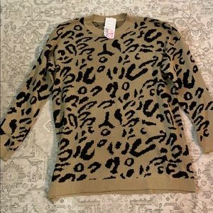 Oversized leopard sweater